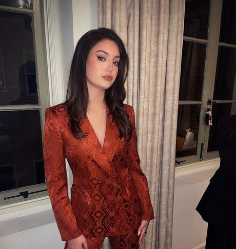 Bella Podaras nackt sex fotos