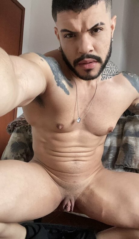Uriel Siqueira sexy akt archiv