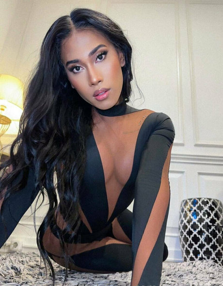 kira asia ts exklusive erotische galerie