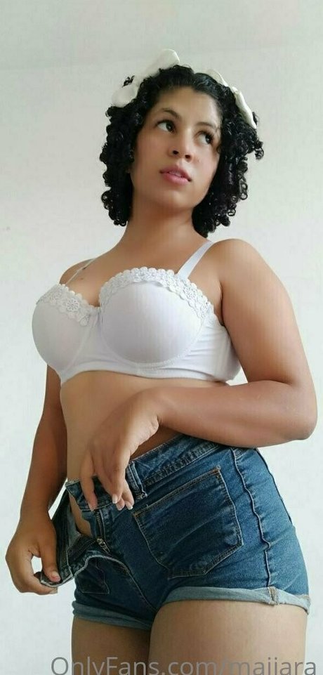 maiiara kostenlose pornographische fotos