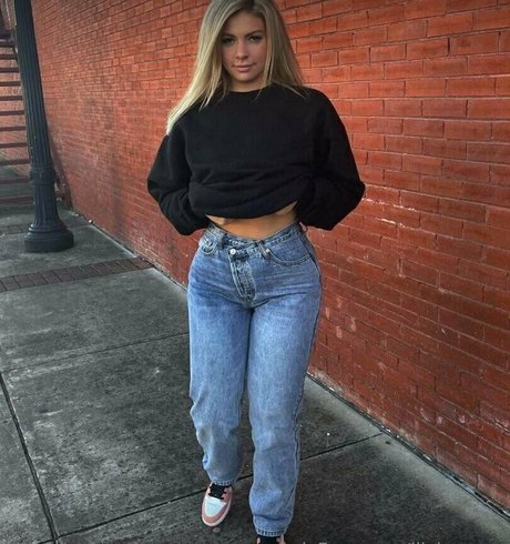 lilyhazexx schauspielerin perfekte bilder