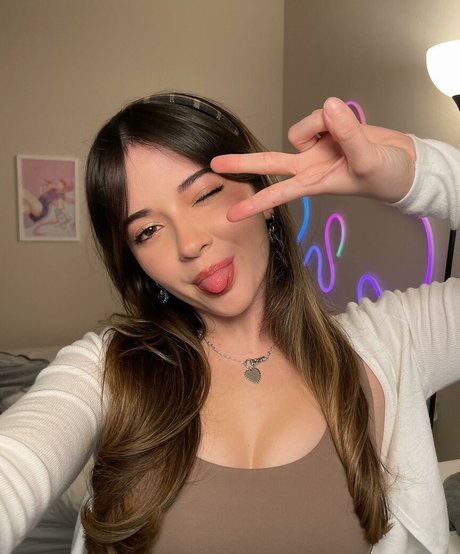 Melibela porno nackt archiv