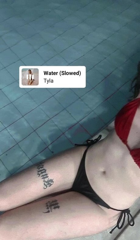 juliafromjupiter nackt sexy bild