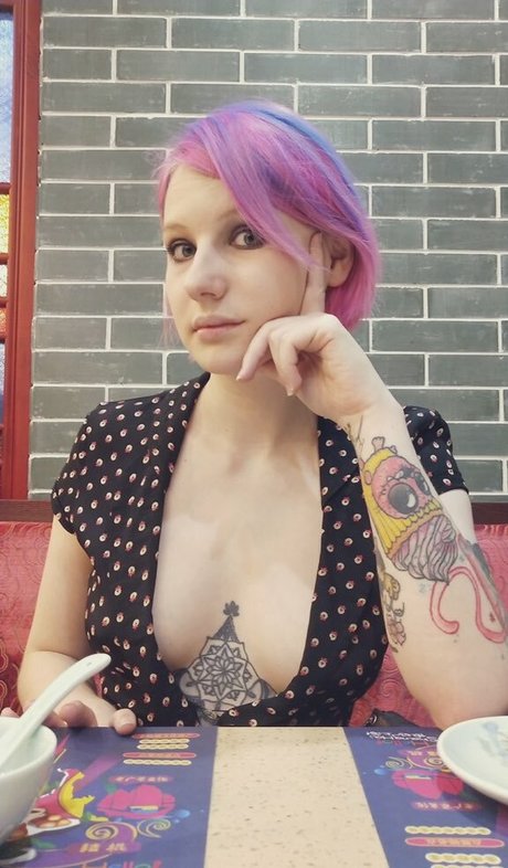 Weronika Truszczynska erwachsene nackte galerie