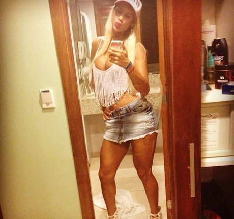 Anita Evelyn heiße nette bild