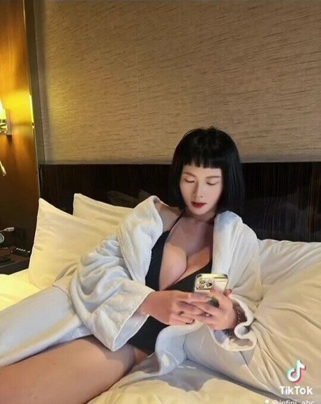 infini abc hübsche nette foto