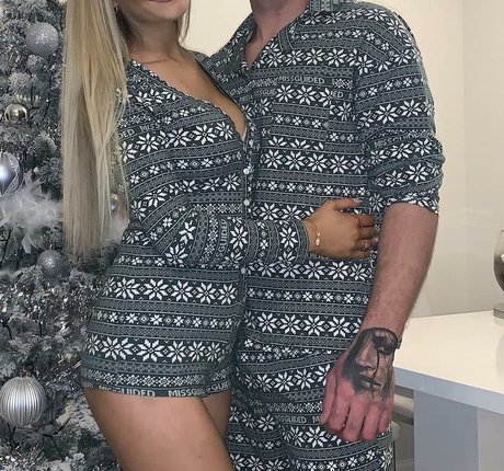 Faylee Oxenham schöne nackten fotos