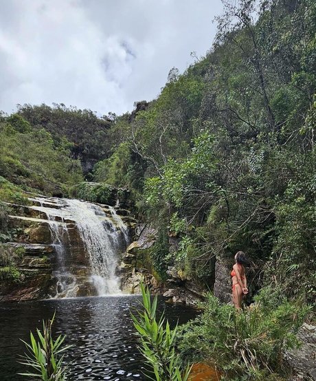 Laryssa Ayres sex galerie