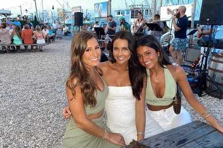 Allie Rosadino pornographische archiv