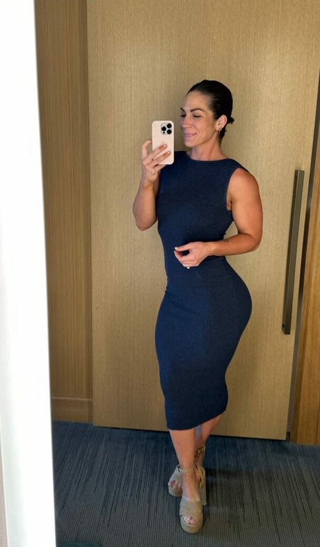 Noellebenepe nacktheit pornostar galerie