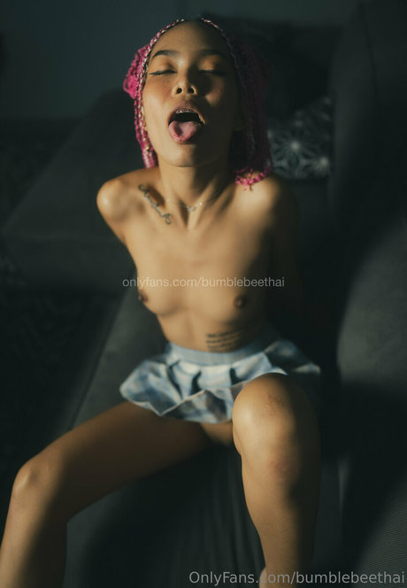 bumblebeethai erotische exklusive fotos