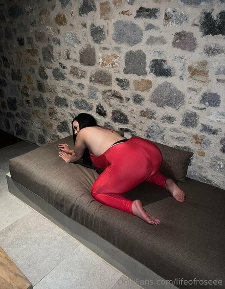 lifeofroseee top nackte galerie