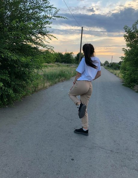 anniecatyy schauspielerin heiße fotos