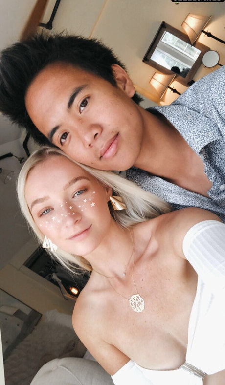 ebenholzstrumpfhosen onlyfans hd nackte foto