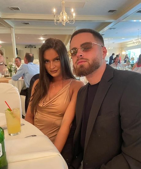 Kayla Giarrusso nackt kunst fotos