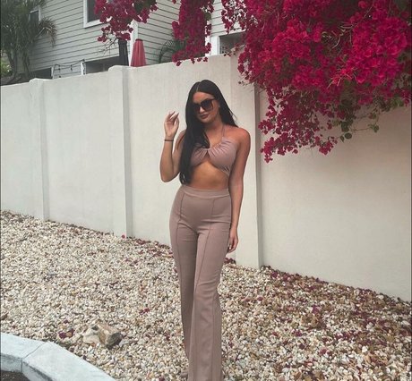 mollige kleine titten nur fans freie nackte archiv