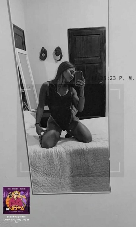 Natimassi perfekte akt foto