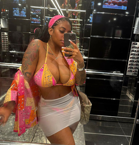 Thereal angelic nackt freie bilder