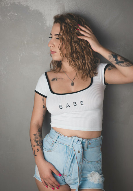 Thifany Vieira sexy schöne galerien