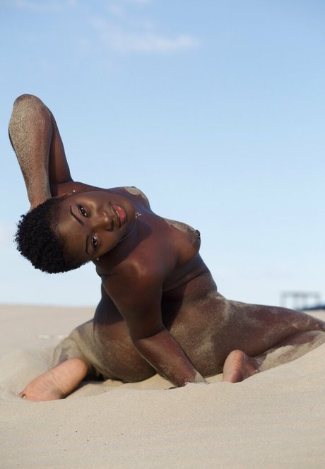 chocolate kitti nackt sexy bild