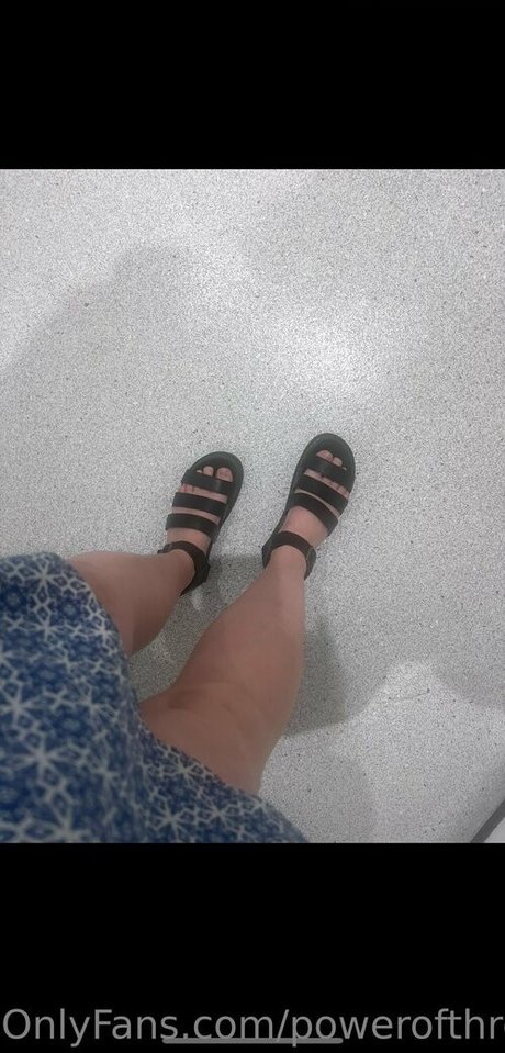 powerofthre3 hd nackten galerien