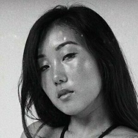 Peachydayo nackt kunst bilder