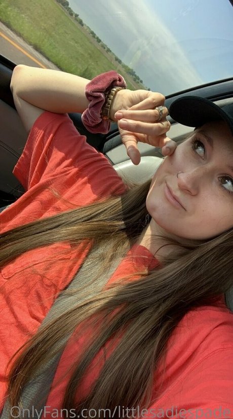 littlesadiespade model nackte fotos