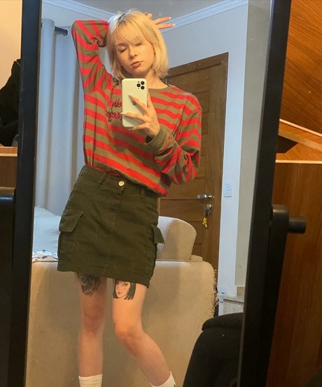 Luh Setra pornographische galerie