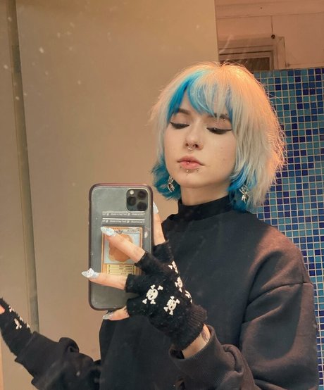 Luh Setra top hd foto