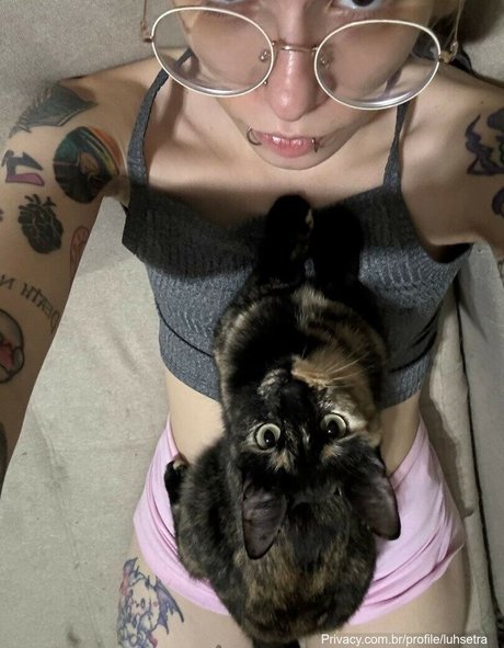 Luh Setra pornostar akt fotos