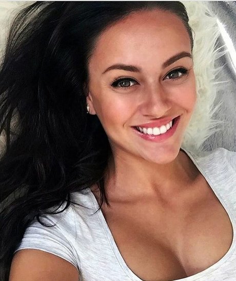 Bianca Jordan heiße akt galerie