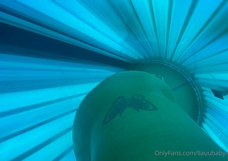 itslolabunnii kunst akt galerie