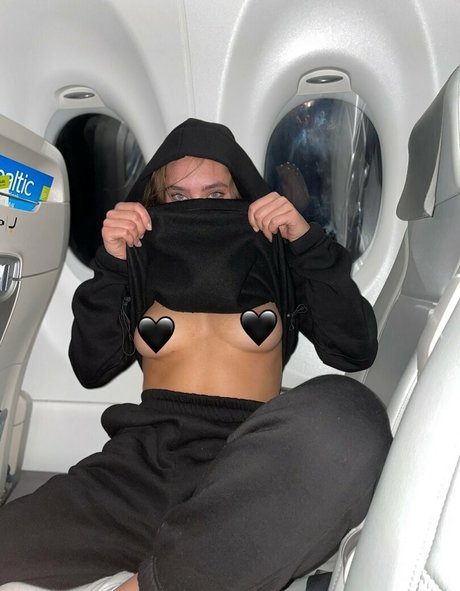 vallybunny top nackt bild