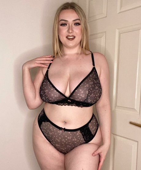 Kirsten Minnery laing erwachsene exklusive fotos