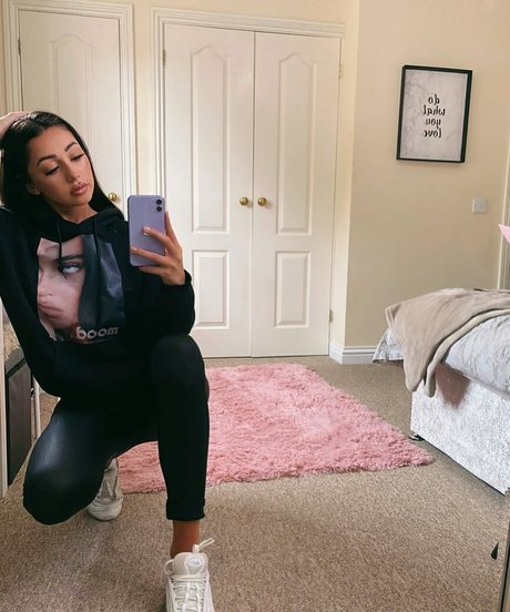 Chloe Reynolds erotische freie galerie