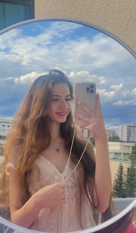 Dana Taranova perfekte nacktheit archiv