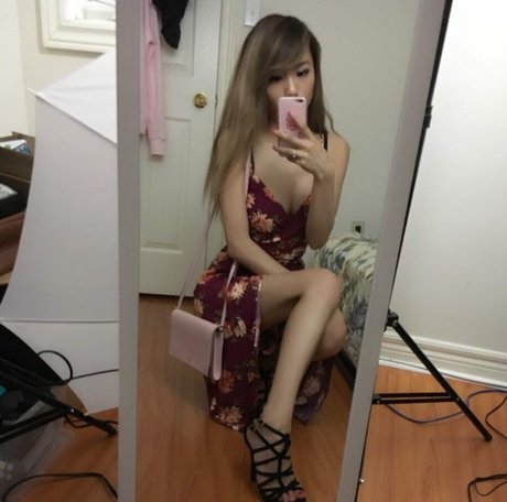 Jasmina freie akt fotos