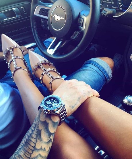 Nikola ihova model hd foto