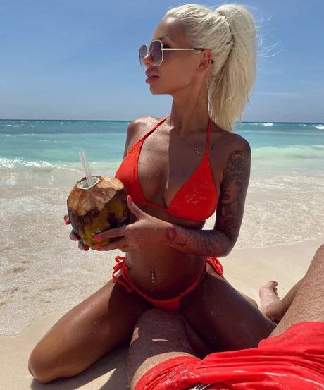 Nikola ihova heiße hd bilder