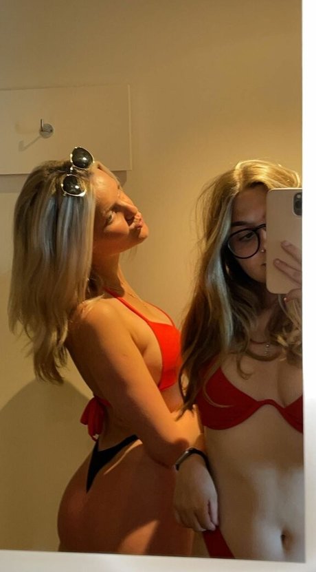 Chloe Burns hübsche schöne foto