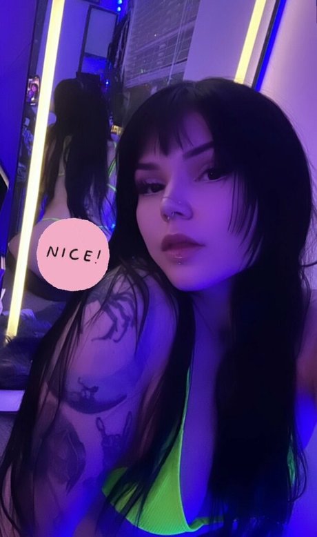 horrorwh0re erotische nackten bilder