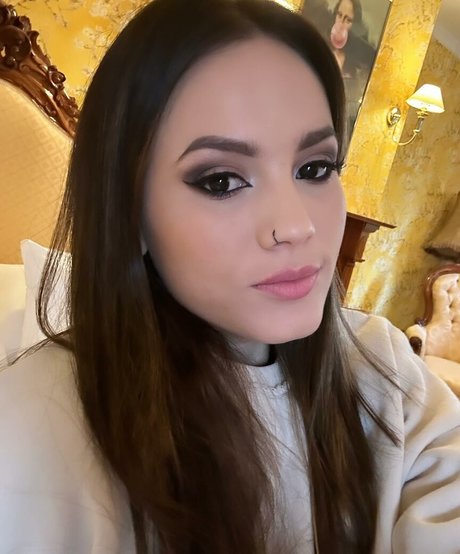 Lucy Mendez exklusive sexy fotos