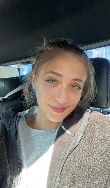 YellowMinimum6204 nacktheit pornostar foto