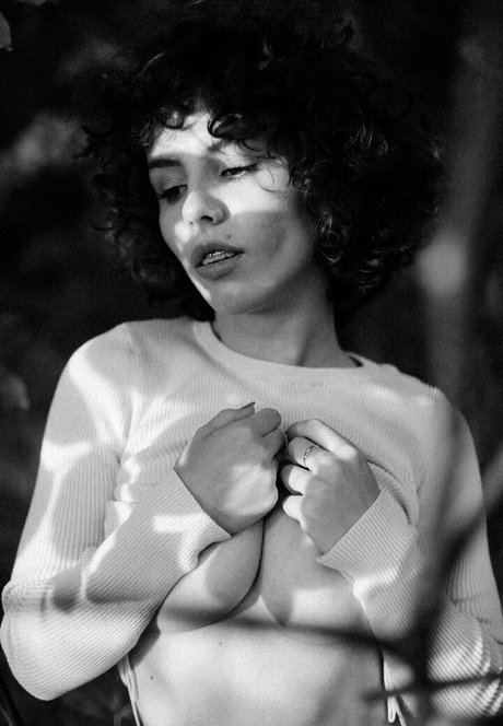 curlywiktoria erwachsene nackte fotos