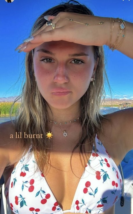 Chloe Nissanoff porno nacktheit bild