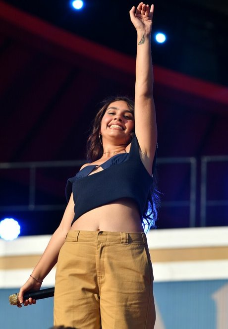 großer schwanz femboy onlyfans nacktheit exklusive foto