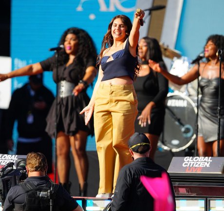 Alessia Cara nacktheit freie archiv