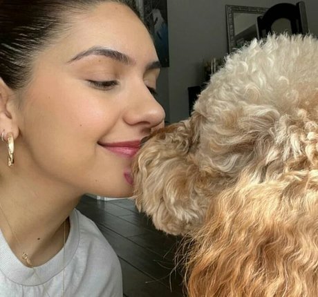 Alessia Cara exklusive perfekte foto