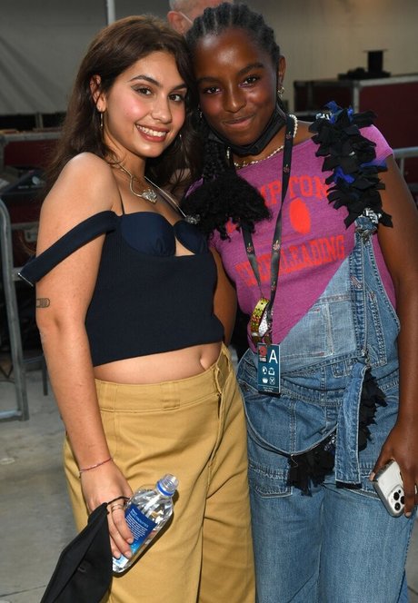 Alessia Cara nacktheit schöne foto