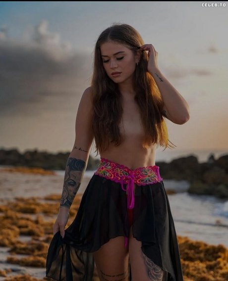 Chalina l hübsche nackt bild